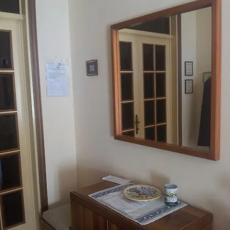Konukevi Assisana Affittacamere *