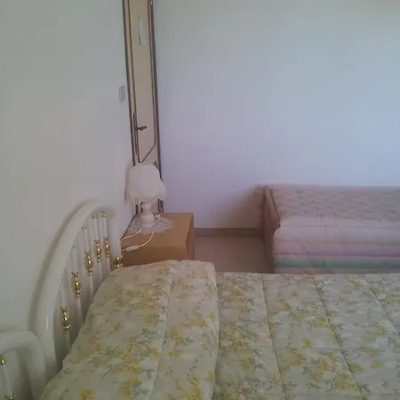 Konukevi Assisana Affittacamere *